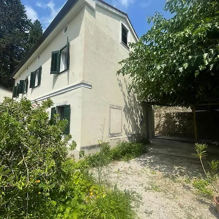 Townhouse Rustik Вилла Порторож