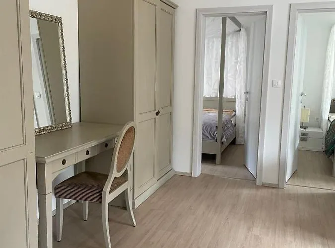 Willa Townhouse Rustik *