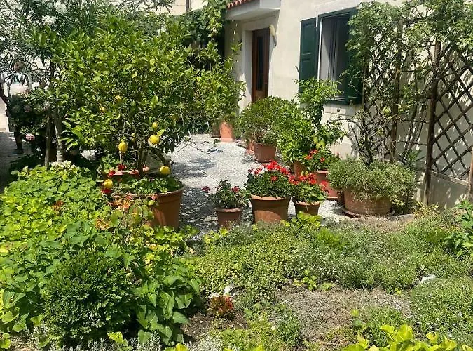 Willa Townhouse Rustik *