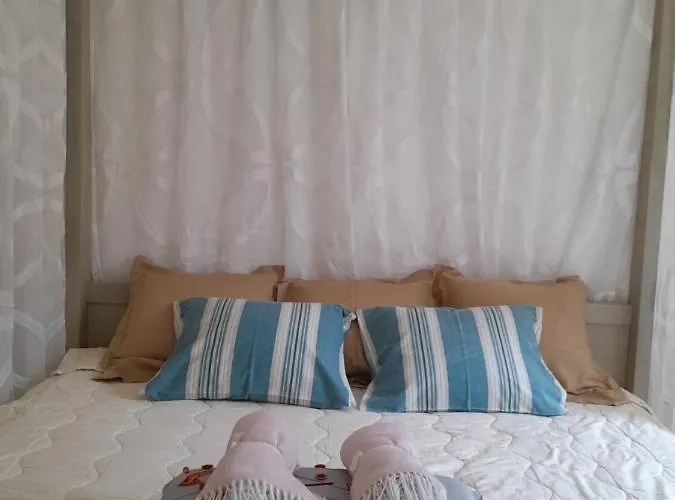 ヴィラ Townhouse Rustik ポルトローシュ